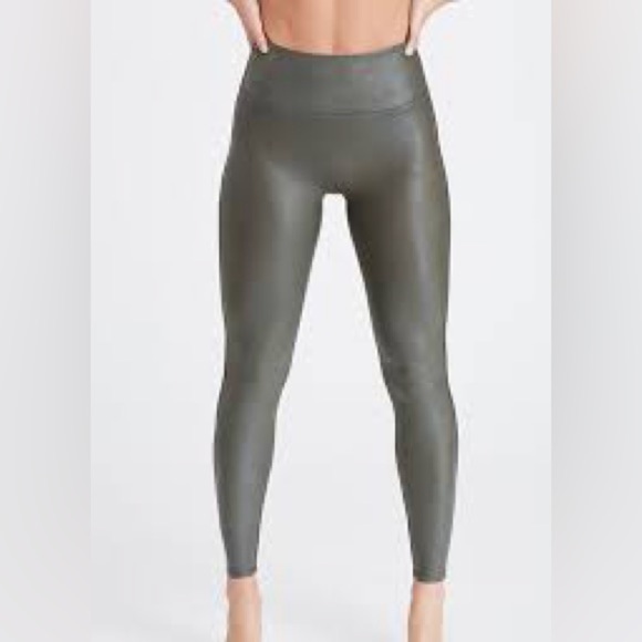 Spanx Faux Leather Olive Size SM like new condition - Picture 1 of 4